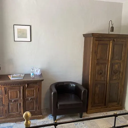 Bed & Breakfast Lujos